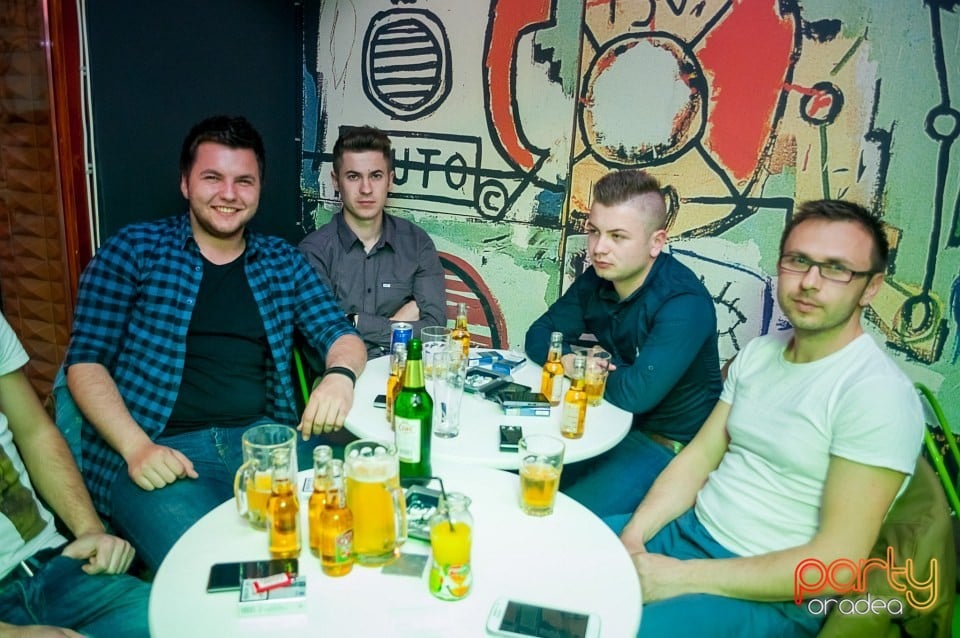 Voie bună în Juice, Juice