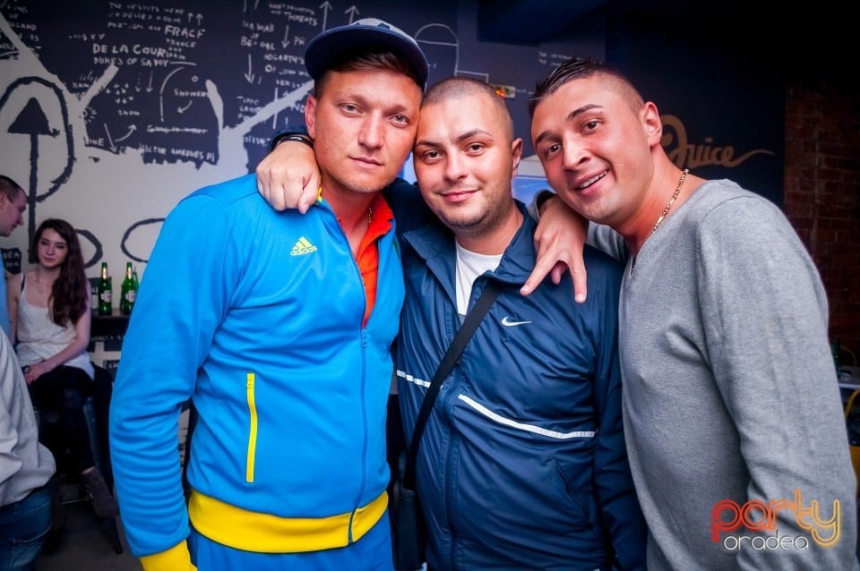Voie bună în Juice, Juice