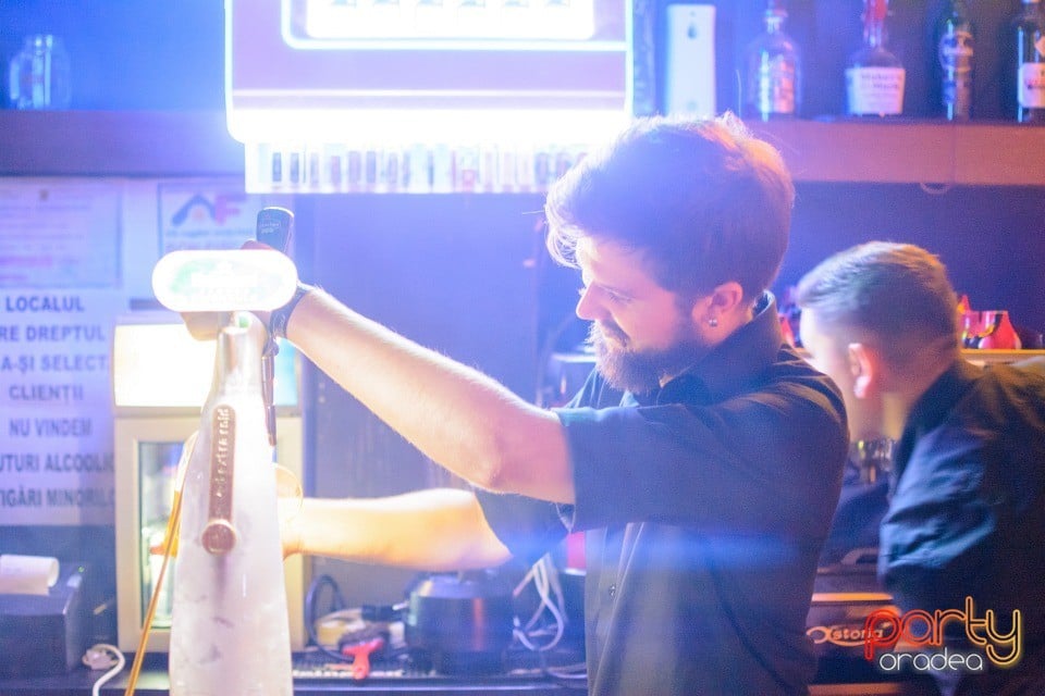 Voie bună la Juice, Juice