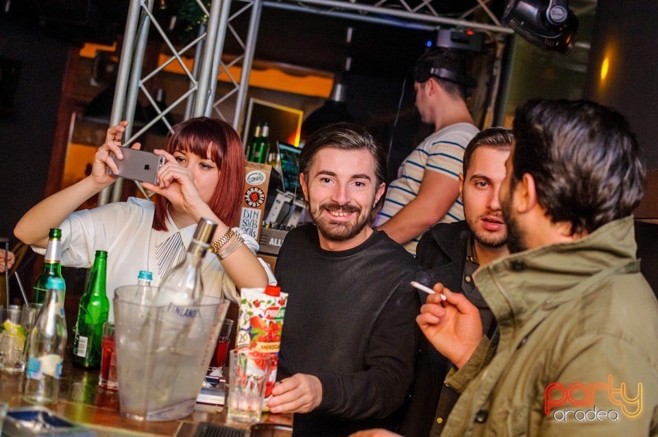 Voie bună la Juice, Juice