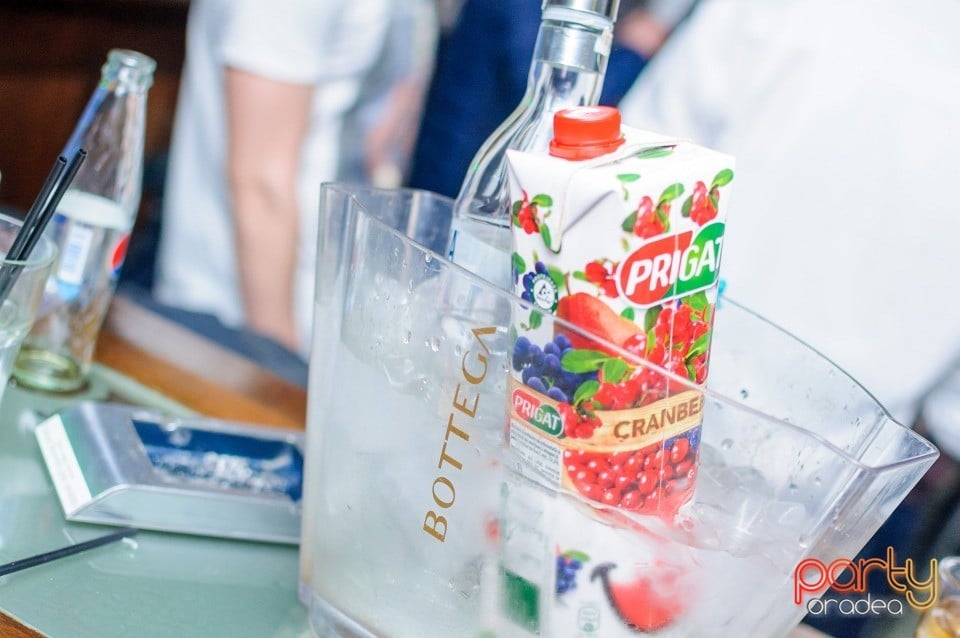 Voie bună la Juice, Juice