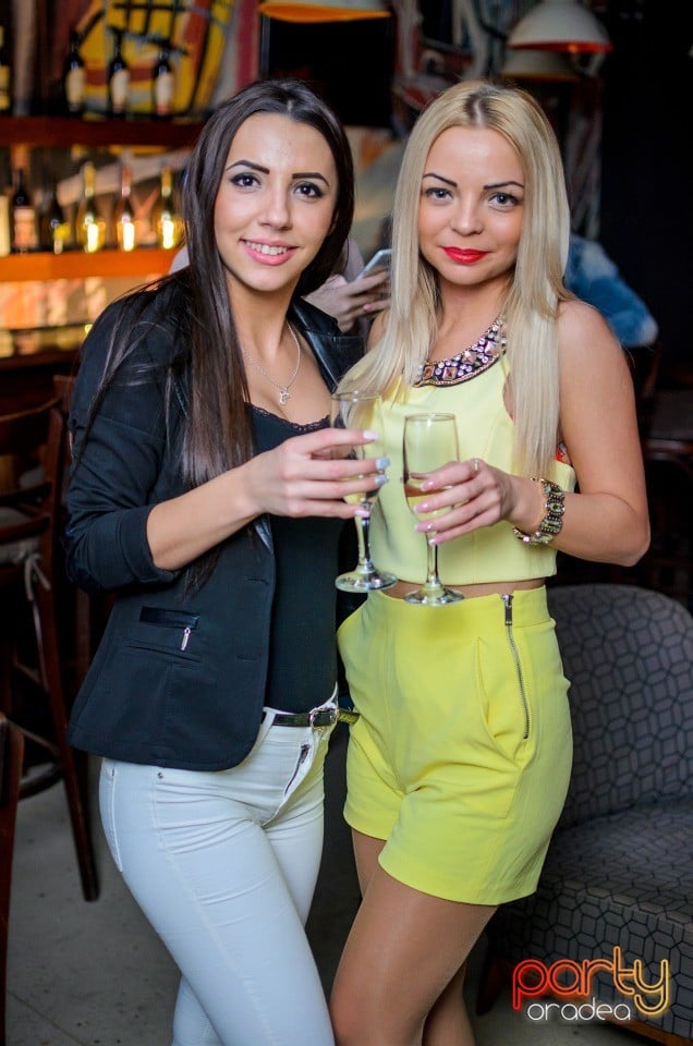 Voie bună la Juice, Juice