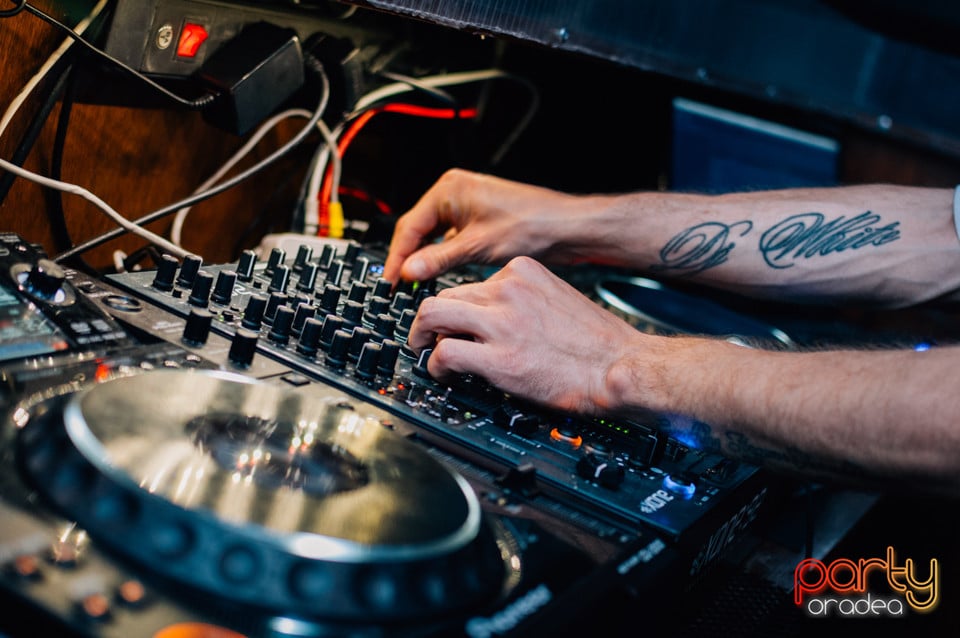 VOKSAN VIRAG - DJ FLOWER @ JUICE, Juice