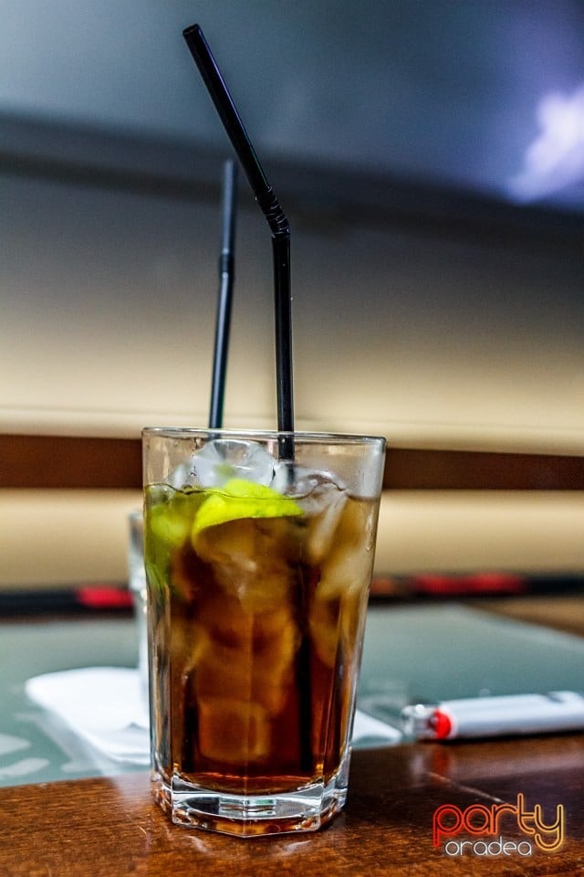 Weekend-ul petrecerilor continuă în Juice, Juice