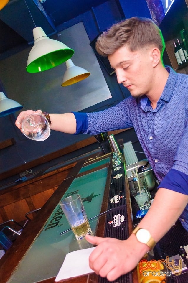 Weekend-ul petrecerilor continuă în Juice, Juice