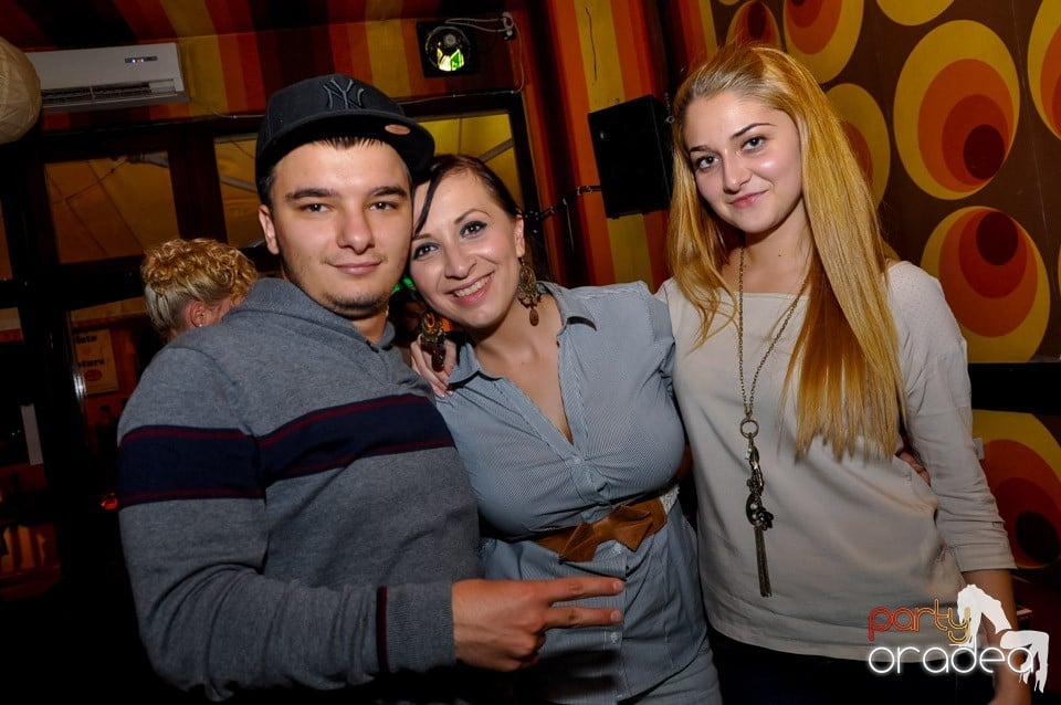 Weekend-ul petrecerilor continuă în Juice, Juice