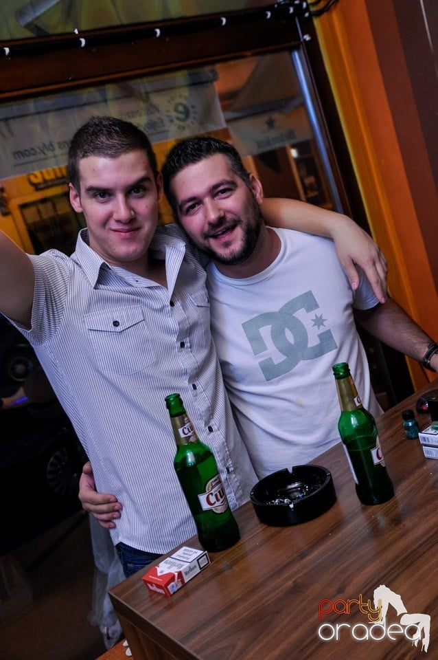 Weekend-ul petrecerilor continuă în Juice, Juice