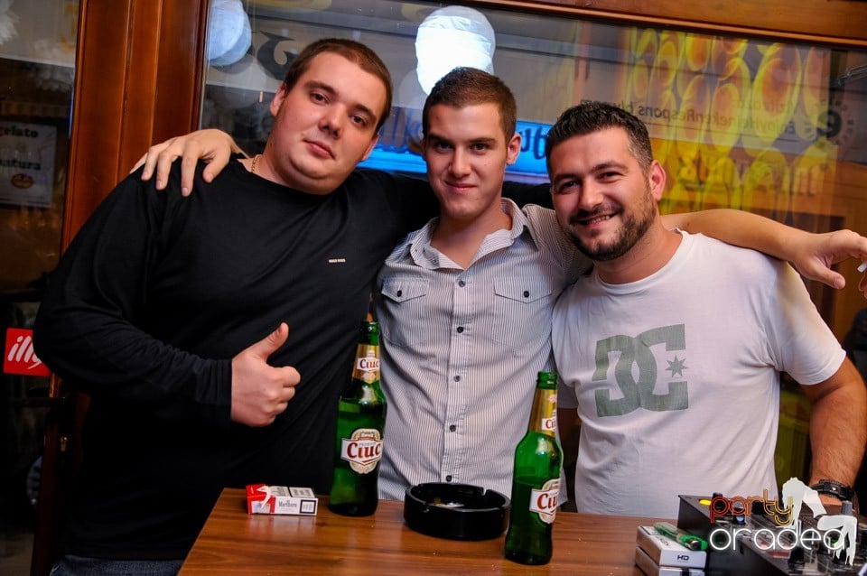 Weekend-ul petrecerilor continuă în Juice, Juice