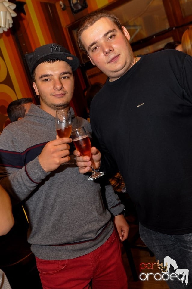 Weekend-ul petrecerilor continuă în Juice, Juice