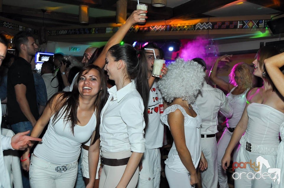 White Sensation Party @ Zulu, Zulu Caffe