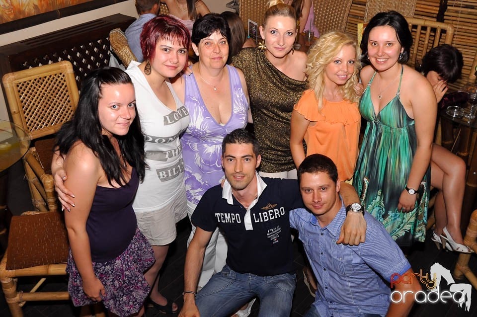 Zulu Karaoke Night, Zulu Caffe