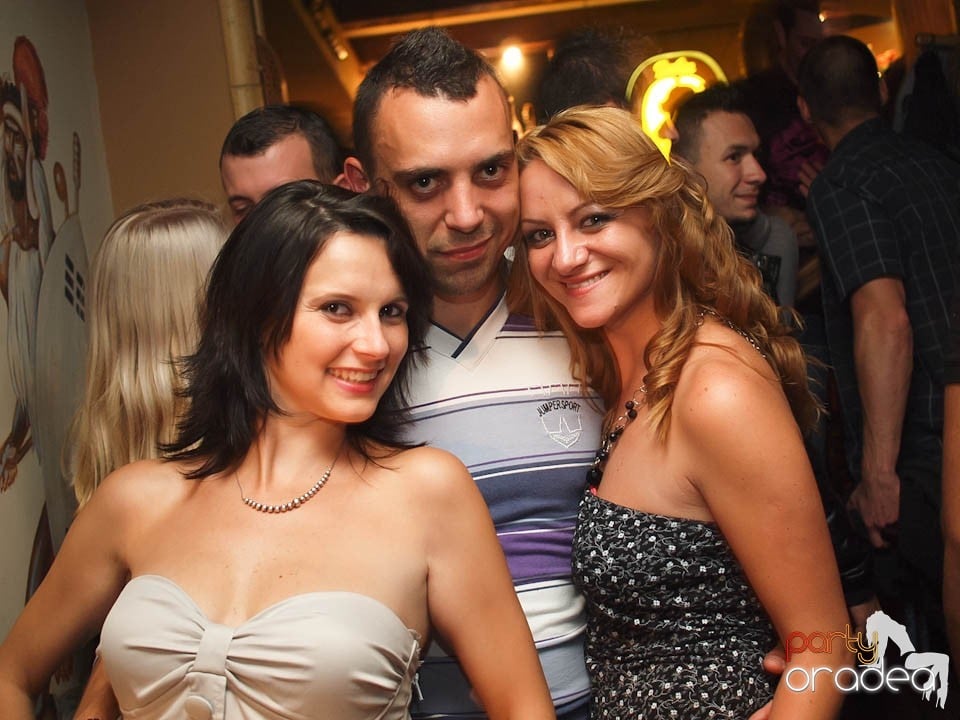 Zulu Saturday Night Party, Zulu Caffe