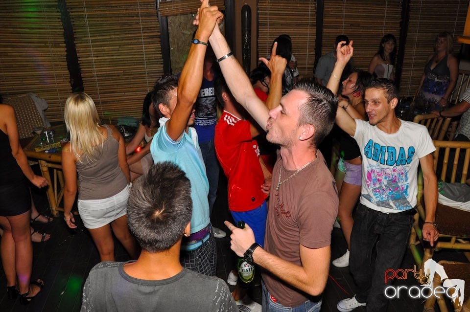 Zulu Saturday Night Party, Zulu Caffe