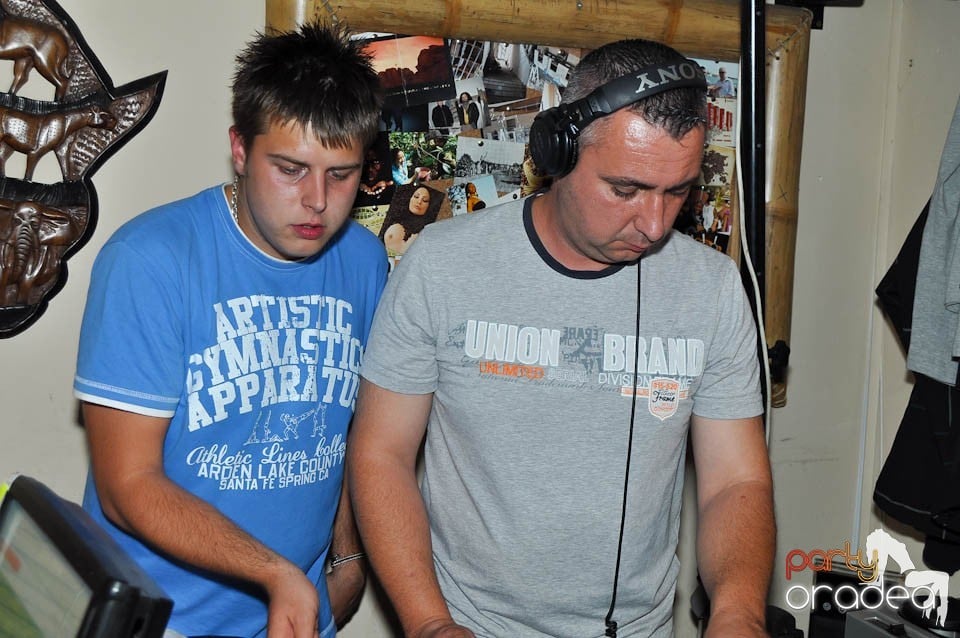 Zulu Saturday Night Party, Zulu Caffe