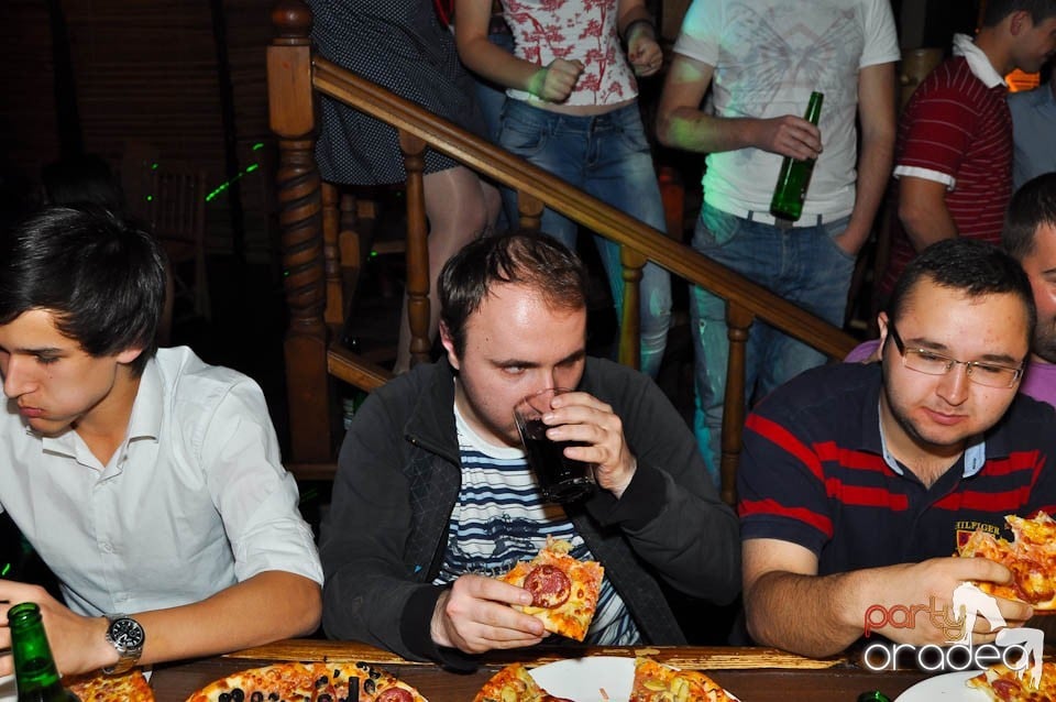 Zulu Saturday Night Party, Zulu Caffe
